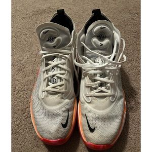 Mike zoom basketball sneakers